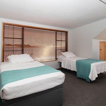 Beachfront Bliss On Wanaka Terrace Support Local Villa New Plymouth Exterior foto