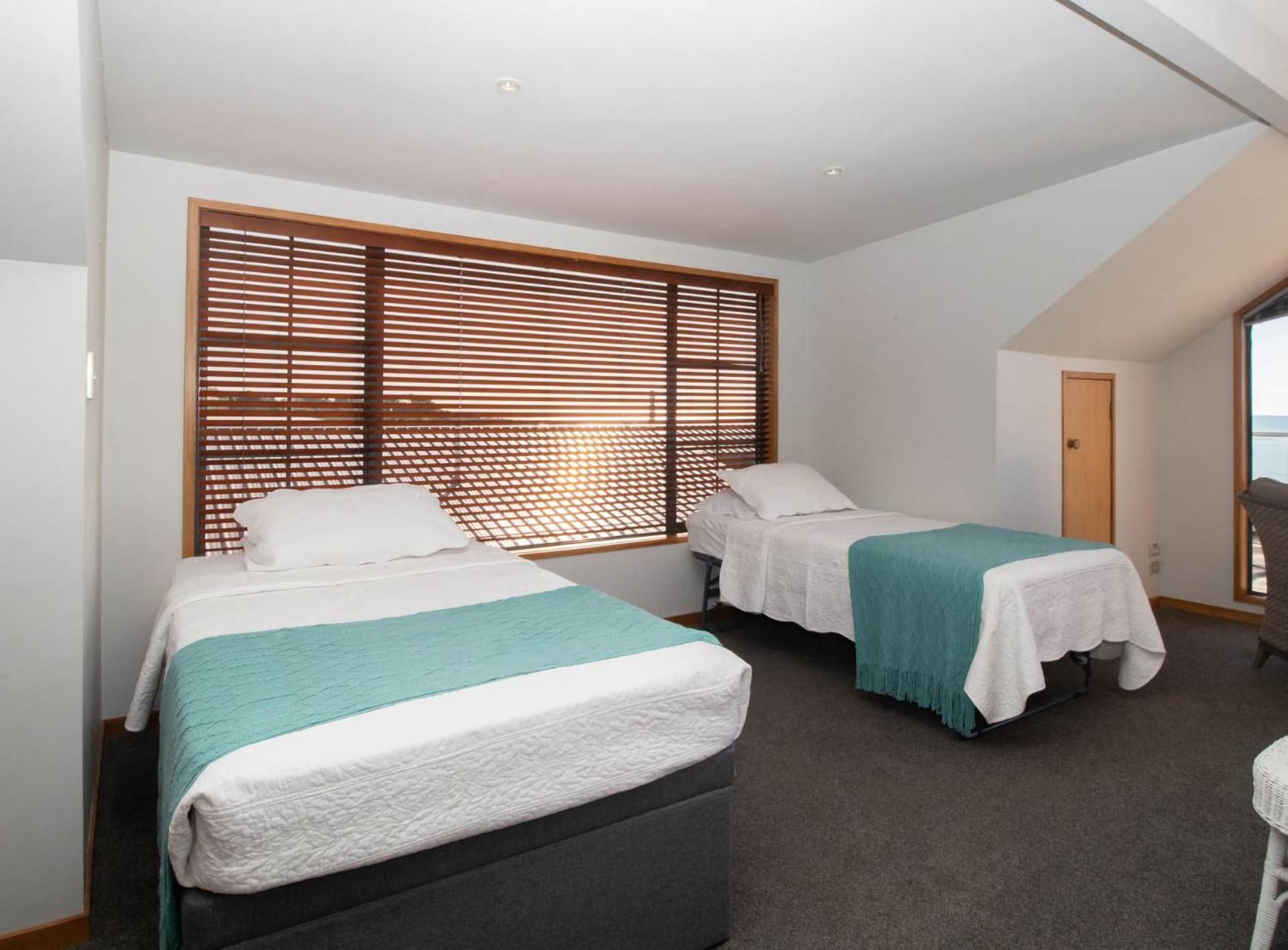 Beachfront Bliss On Wanaka Terrace Support Local Villa New Plymouth Exterior foto