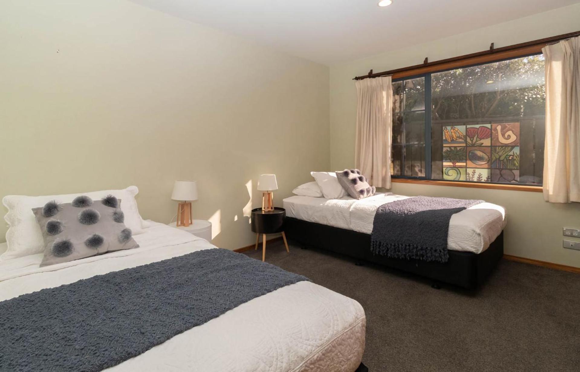 Beachfront Bliss On Wanaka Terrace Support Local Villa New Plymouth Exterior foto