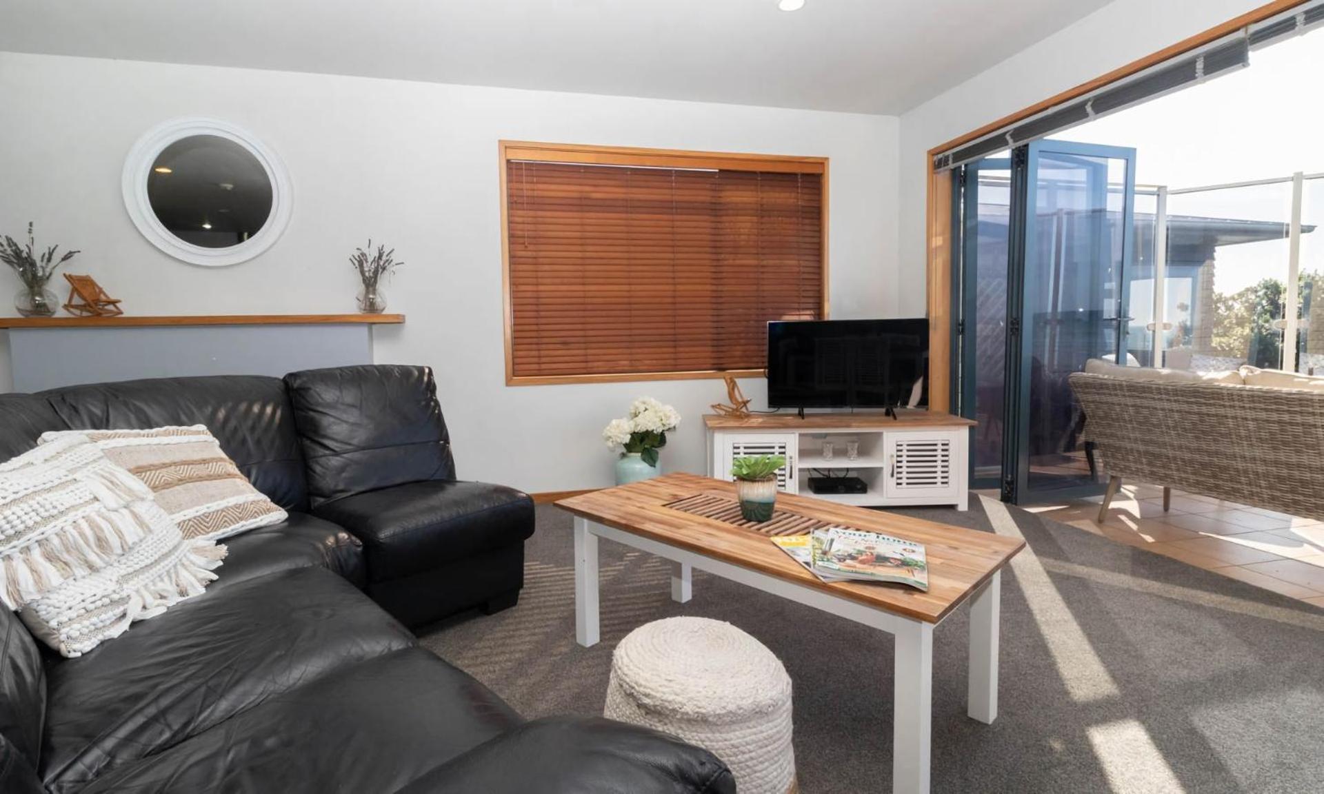 Beachfront Bliss On Wanaka Terrace Support Local Villa New Plymouth Exterior foto